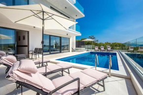 Luxus Villa Arly